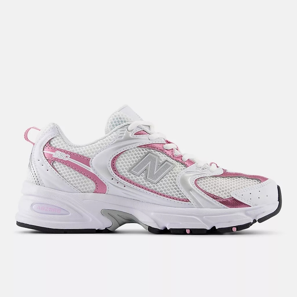 EUC New Balance 530s Size 9D in Pink Sugar/Silver Metallic